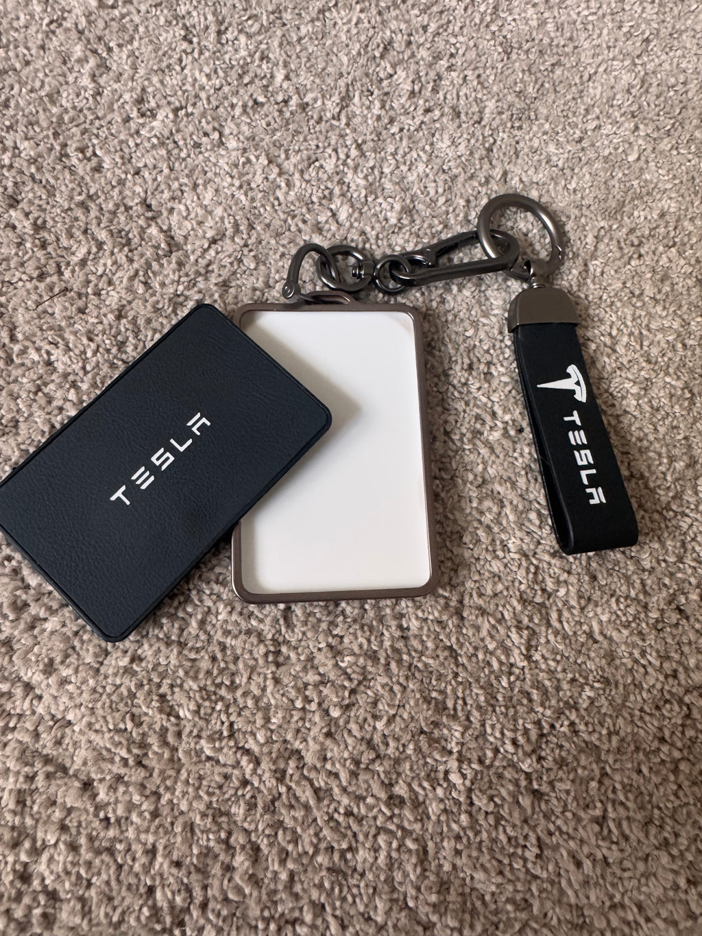 Key Card Holder Case for Tesla Model 3 Y X S Key Protector Cover with Key Chain
